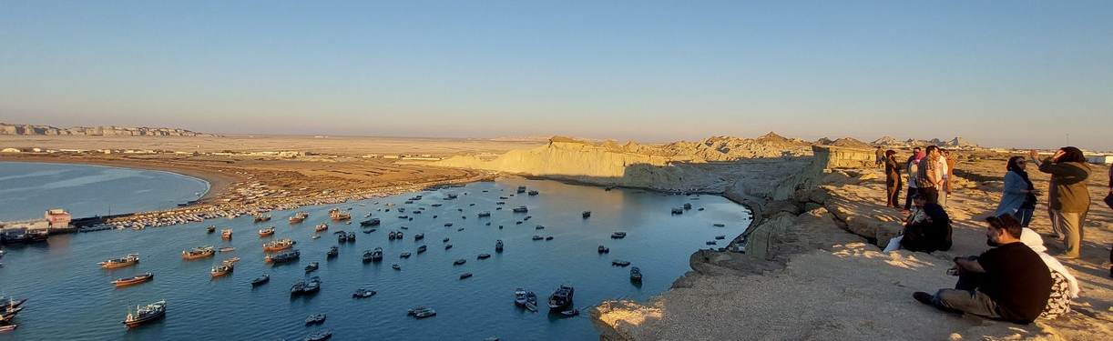  ساحل نشينان